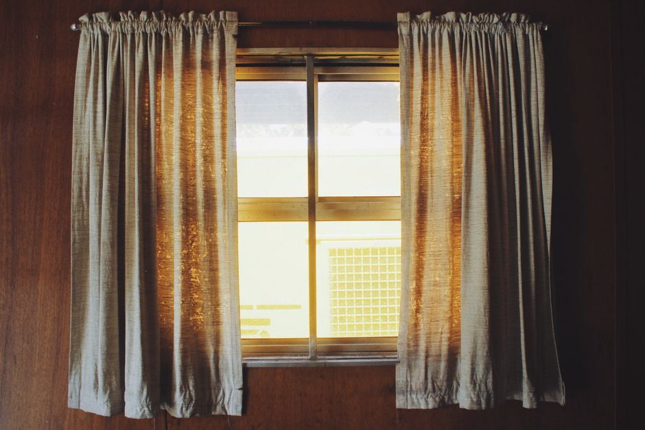 Voorbereiden op de winter: slim gebruik van thermische gordijnen